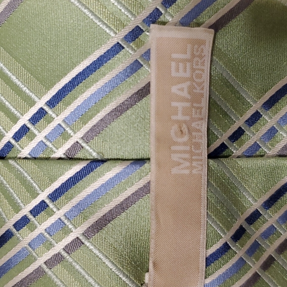 Michael Kors tie - Picture 3 of 3